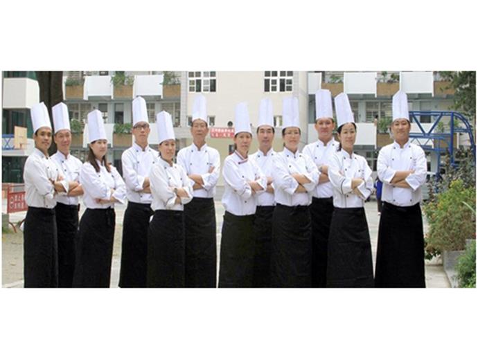 亞餐證照檢定 學生拿丙級戰乙級