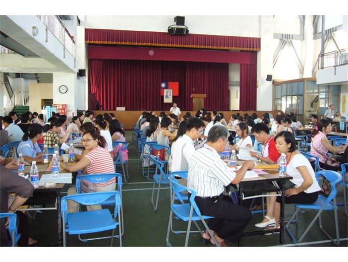 桃園市新進教師甄選 1,833人搶83名