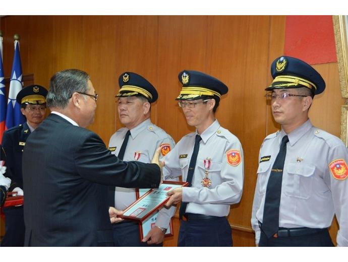 警察考試雙軌制 監委申請調查